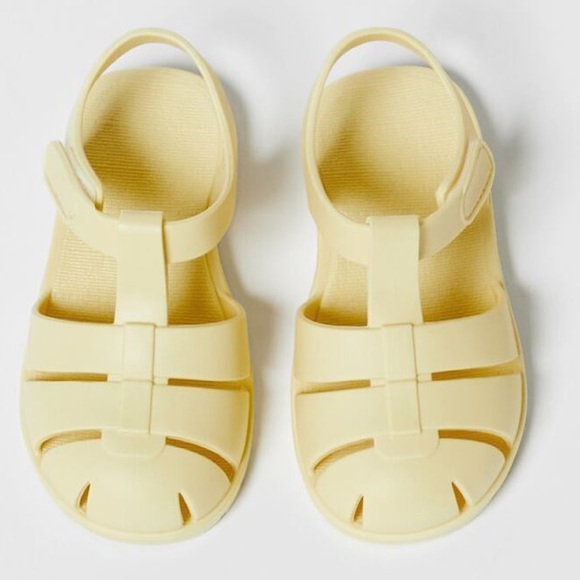 Zara Other - Zara toddler monochromatic fisherman jelly sandals